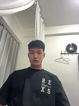 nanda108520 online show from April 19, 2026, 11:20 am