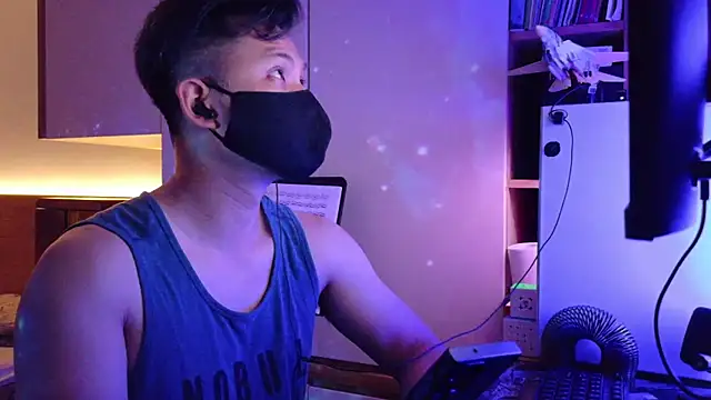 OnlyHand9x online show from June 24, 2026, 5:01 pm