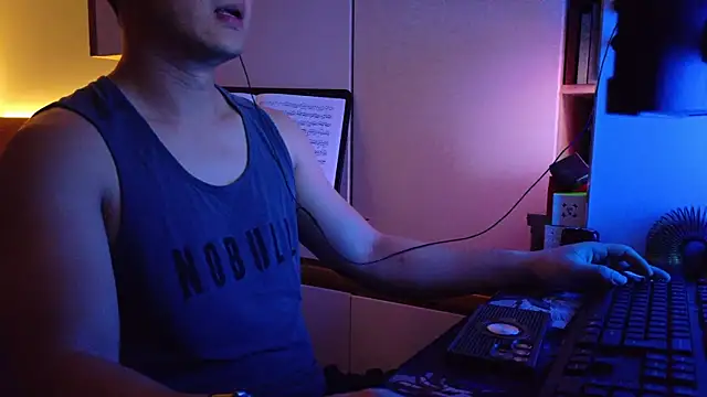 OnlyHand9x online show from July 4, 2026, 6:03 pm
