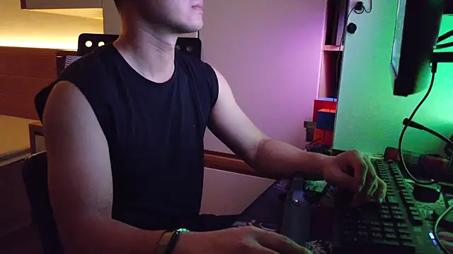 OnlyHand9x online show from July 23, 2026, 4:38 pm