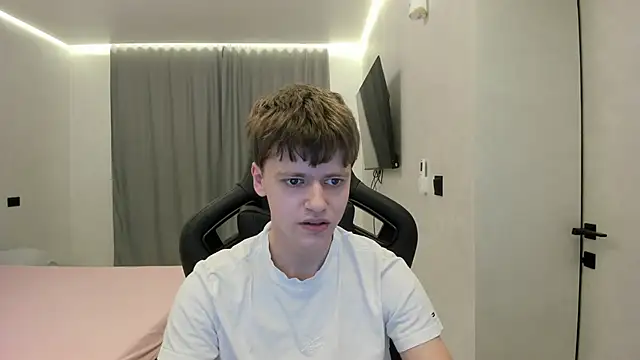 bonekoambalabu online show from April 3, 2026, 12:41 am