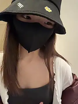 ZJbaby online show from April 14, 2026, 1:28 pm