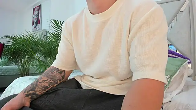 Liam saint online show from March 20, 2026, 12:21 pm