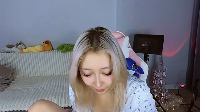 Snapshot of jasmilee chatting on February 1, 2026, 7:23 pm jasmilee online show from February 1, 2026, 7:23 pm