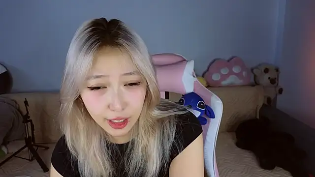 Snapshot of jasmilee chatting on February 9, 2026, 1:59 pm jasmilee online show from February 9, 2026, 1:59 pm