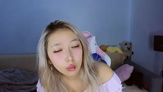 Snapshot of jasmilee chatting on February 10, 2026, 7:29 pm jasmilee online show from February 10, 2026, 7:29 pm