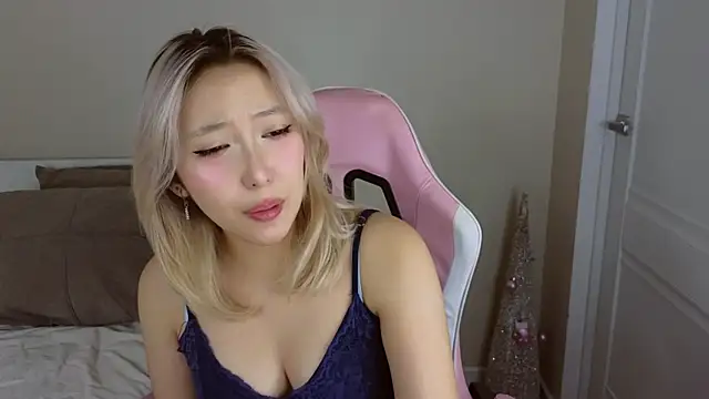 Snapshot of jasmilee chatting on February 20, 2026, 11:54 am jasmilee online show from February 20, 2026, 11:54 am