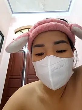 seduza-hyun online show from January 14, 2026, 2:28 am