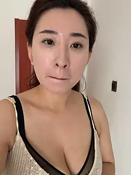 Snapshot of Jingjingxiang-520 chatting on May 25, 2026, 1:11 am Jingjingxiang-520 online show from May 25, 2026, 1:11 am