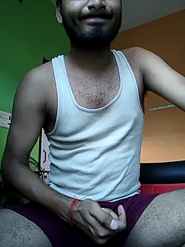 Snapshot of avi007pp chatting on July 16, 2026, 8:09 am avi007pp online show from July 16, 2026, 8:09 am