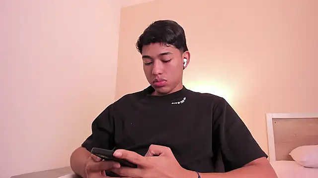 AustinTowers online show from February 24, 2026, 7:56 pm