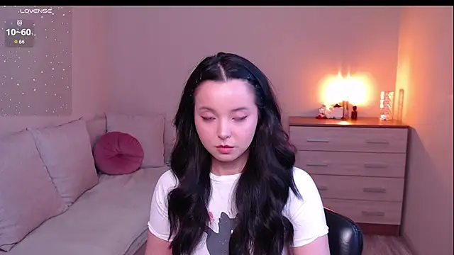 Snapshot of lia_hetty chatting on April 13, 2026, 2:11 pm lia hetty online show from April 13, 2026, 2:11 pm