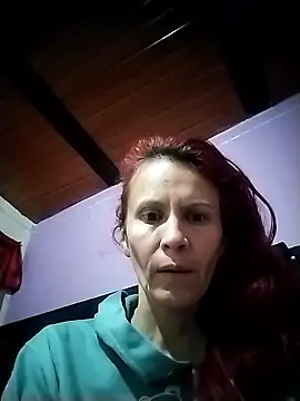 cintia love online show from January 9, 2026, 4:04 am