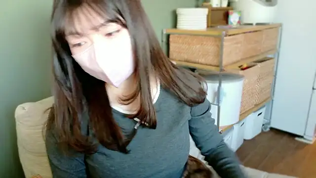 Snapshot of __Yui_ chatting on February 9, 2026, 4:38 am Yui online show from February 9, 2026, 4:38 am