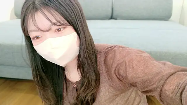 Snapshot of __Yui_ chatting on April 6, 2026, 3:59 am Yui online show from April 6, 2026, 3:59 am