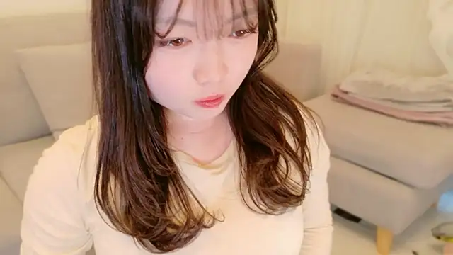 Snapshot of __Yui_ chatting on April 9, 2026, 12:54 am Yui online show from April 9, 2026, 12:54 am