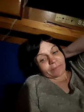 Petitegreeneyez69 online show from February 10, 2026, 9:57 am