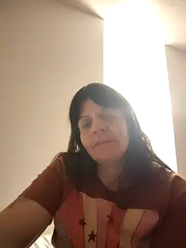 Petitegreeneyez69 online show from February 13, 2026, 10:33 am