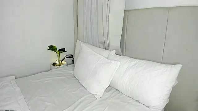 Snapshot of Soler_magnet chatting on April 10, 2026, 8:35 pm Soler magnet online show from April 10, 2026, 8:35 pm