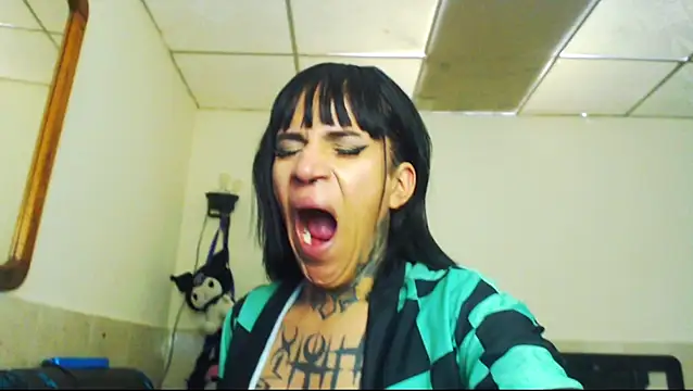 jazmin wolf online show from March 22, 2026, 1:03 pm