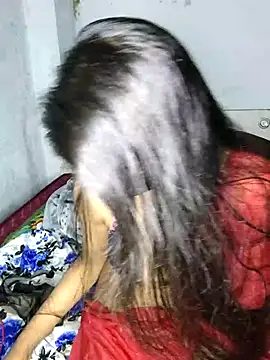 Snapshot of rani_coupleee chatting on February 9, 2026, 6:45 pm rani coupleee online show from February 9, 2026, 6:45 pm