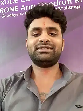 Snapshot of preist_2025 chatting on July 18, 2026, 7:56 am preist 2025 online show from July 18, 2026, 7:56 am