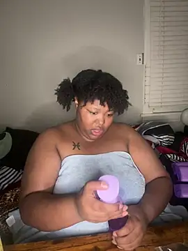 Snapshot of Chocolatebunnyxx96 chatting on April 28, 2026, 2:49 am Chocolatebunnyxx96 online show from April 28, 2026, 2:49 am