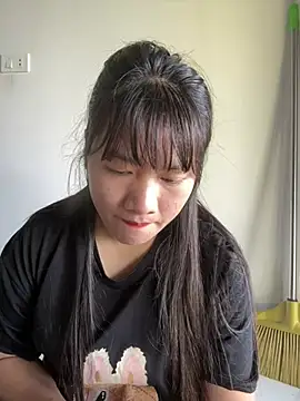 Snapshot of Suni-ii chatting on January 18, 2026, 2:04 am Suni-ii online show from January 18, 2026, 2:04 am