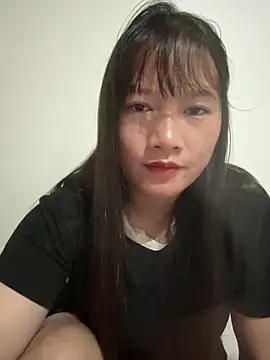 Suni-ii online show from April 18, 2026, 11:27 pm