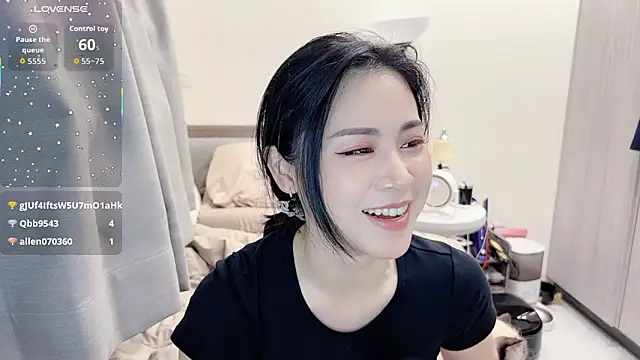Snapshot of BabyOneDaily chatting on May 12, 2026, 12:46 pm BabyOneDaily online show from May 12, 2026, 12:46 pm
