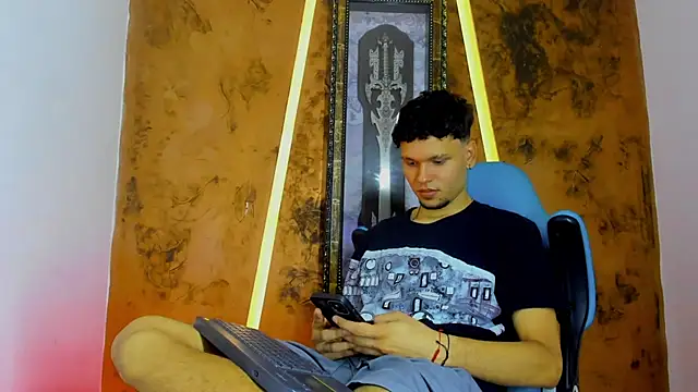 Lucas hot 20 online show from February 22, 2026, 7:34 pm