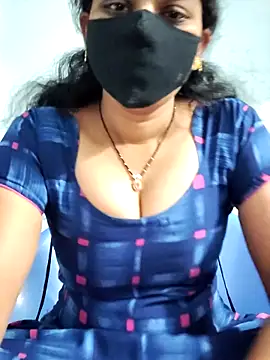 Snapshot of lusy79 chatting on February 4, 2026, 5:35 am lusy79 online show from February 4, 2026, 5:35 am