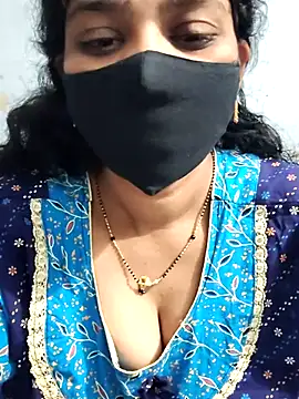 Snapshot of lusy79 chatting on February 17, 2026, 7:53 pm lusy79 online show from February 17, 2026, 7:53 pm