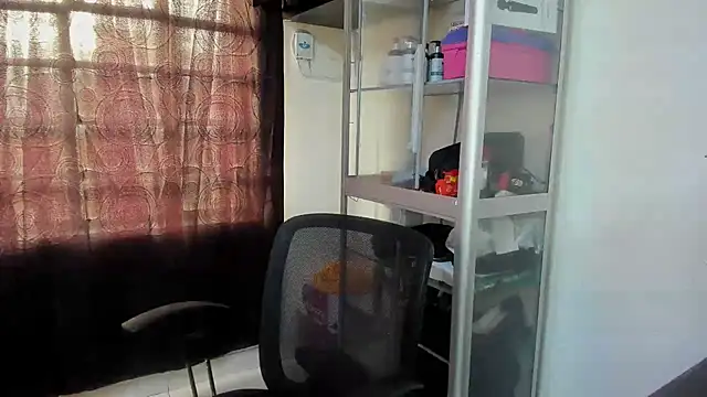 MaxStar26 online show from February 3, 2026, 12:21 pm