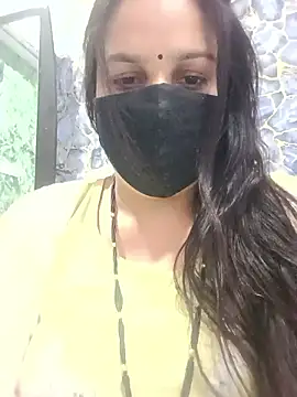 Snapshot of 01Roshani chatting on May 13, 2026, 11:51 am 01Roshani online show from May 13, 2026, 11:51 am