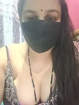 Snapshot of 01Roshani chatting on May 21, 2026, 9:49 am 01Roshani online show from May 21, 2026, 9:49 am