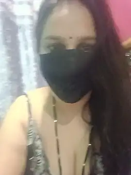 Snapshot of 01Roshani chatting on May 22, 2026, 10:32 am 01Roshani online show from May 22, 2026, 10:32 am