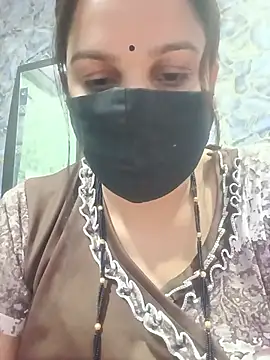 Snapshot of 01Roshani chatting on June 3, 2026, 11:46 am 01Roshani online show from June 3, 2026, 11:46 am
