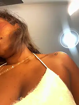 Snapshot of EroticAlana1 chatting on May 23, 2026, 2:17 am EroticAlana1 online show from May 23, 2026, 2:17 am