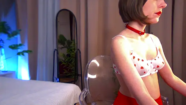 Snapshot of Lil__Fleur chatting on February 13, 2026, 9:00 pm Lil Fleur online show from February 13, 2026, 9:00 pm