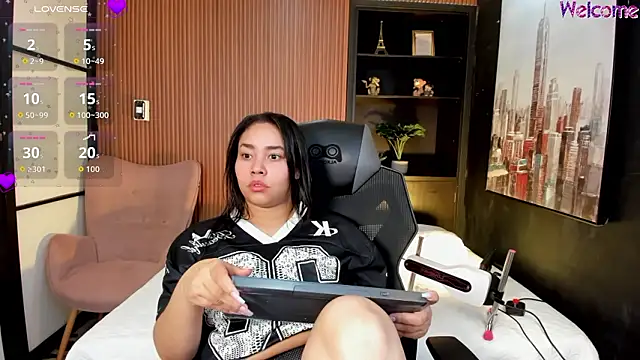 Snapshot of ThaliaBrookss_ chatting on February 27, 2026, 5:18 am ThaliaBrookss online show from February 27, 2026, 5:18 am