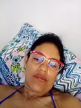 Snapshot of Elizabeth_manzon chatting on June 11, 2026, 6:22 am Elizabeth manzon online show from June 11, 2026, 6:22 am