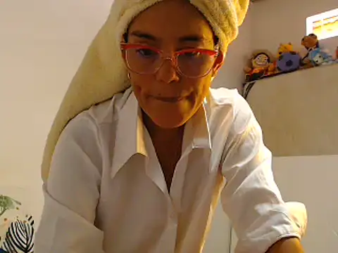 Snapshot of Elizabeth_manzon chatting on July 16, 2026, 7:53 pm Elizabeth manzon online show from July 16, 2026, 7:53 pm