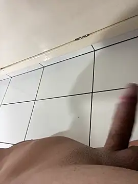 Snapshot of Wellington00_ chatting on February 19, 2026, 10:39 pm Wellington00 online show from February 19, 2026, 10:39 pm