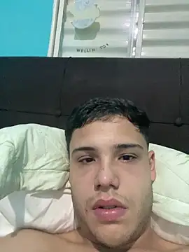 Snapshot of Wellington00_ chatting on May 6, 2026, 3:24 am Wellington00 online show from May 6, 2026, 3:24 am