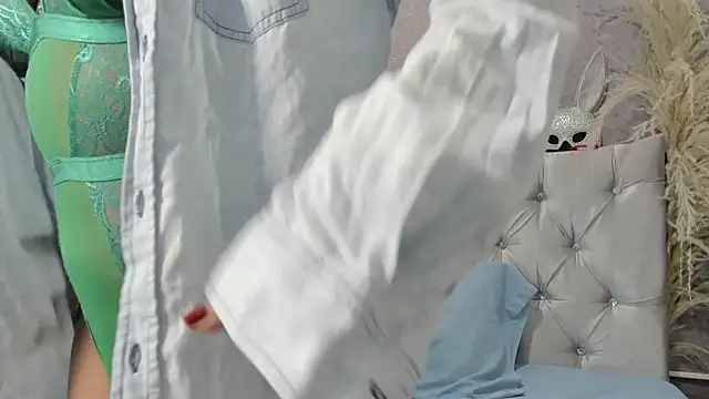 KATALINA SANTANA  online show from January 10, 2026, 12:01 am