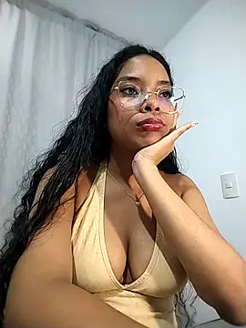 Snapshot of KATALINA_SANTANA_ chatting on April 28, 2026, 12:20 am KATALINA SANTANA online show from April 28, 2026, 12:20 am