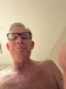 Pierre4tjyxx online show from April 15, 2026, 4:52 am