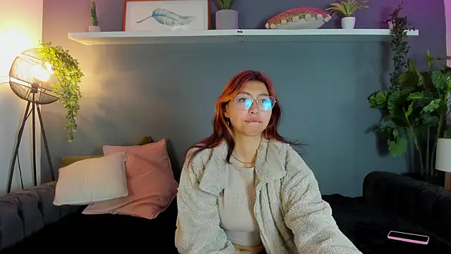 Kira Exe  online show from March 31, 2026, 11:32 am