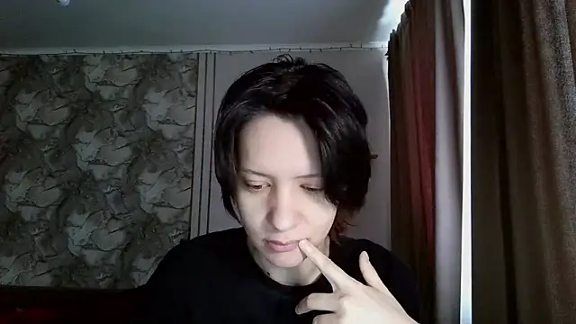 Snapshot of LxayBloom chatting on February 20, 2026, 8:38 am LxayBloom online show from February 20, 2026, 8:38 am